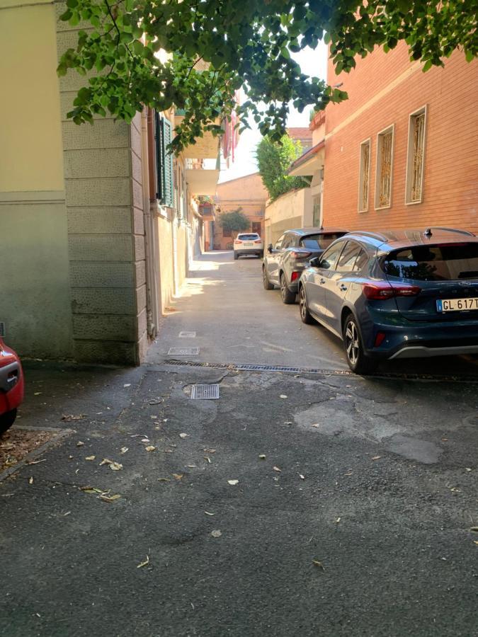 La Casina Di Bruna Livorno Bagian luar foto